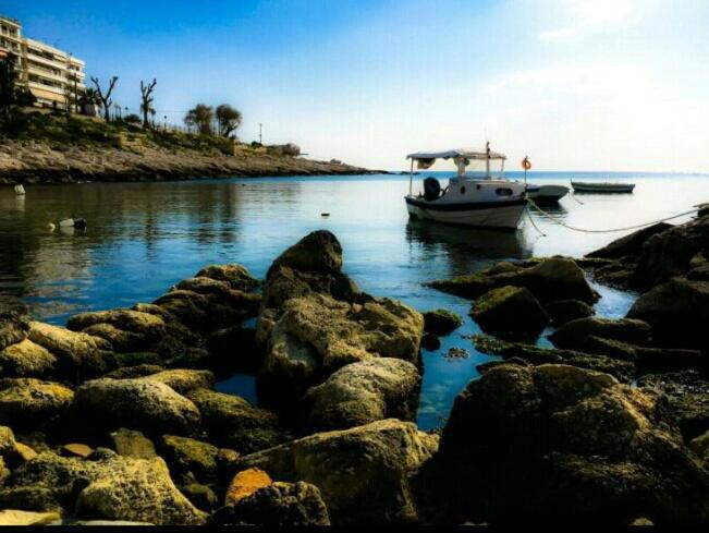 Φωτεινό Διαμέρισμα Πειραιας Piraeus Bagian luar foto
